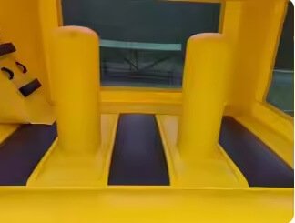 Structure gonflable Pokémon en location à Antibe, obstacles